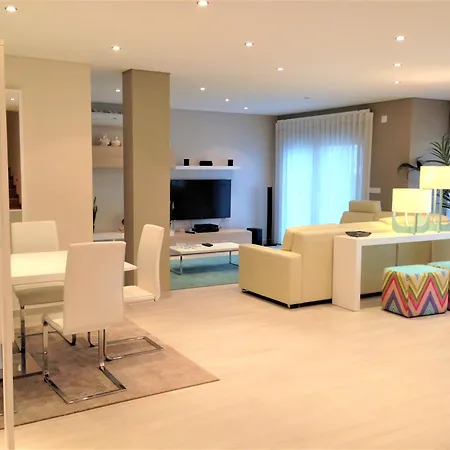 Calm - & Pool Villa *