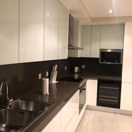 Calm - & Pool Atouguia Da Baleia