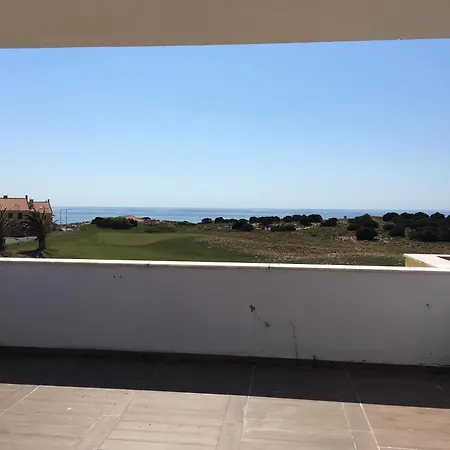 Calm - & Pool Atouguia Da Baleia